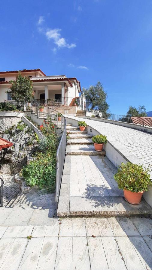 Casa Elisabetta Shortlets Apartment Caposele ภายนอก รูปภาพ