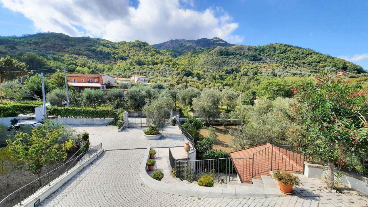 Casa Elisabetta Shortlets Apartment Caposele ภายนอก รูปภาพ