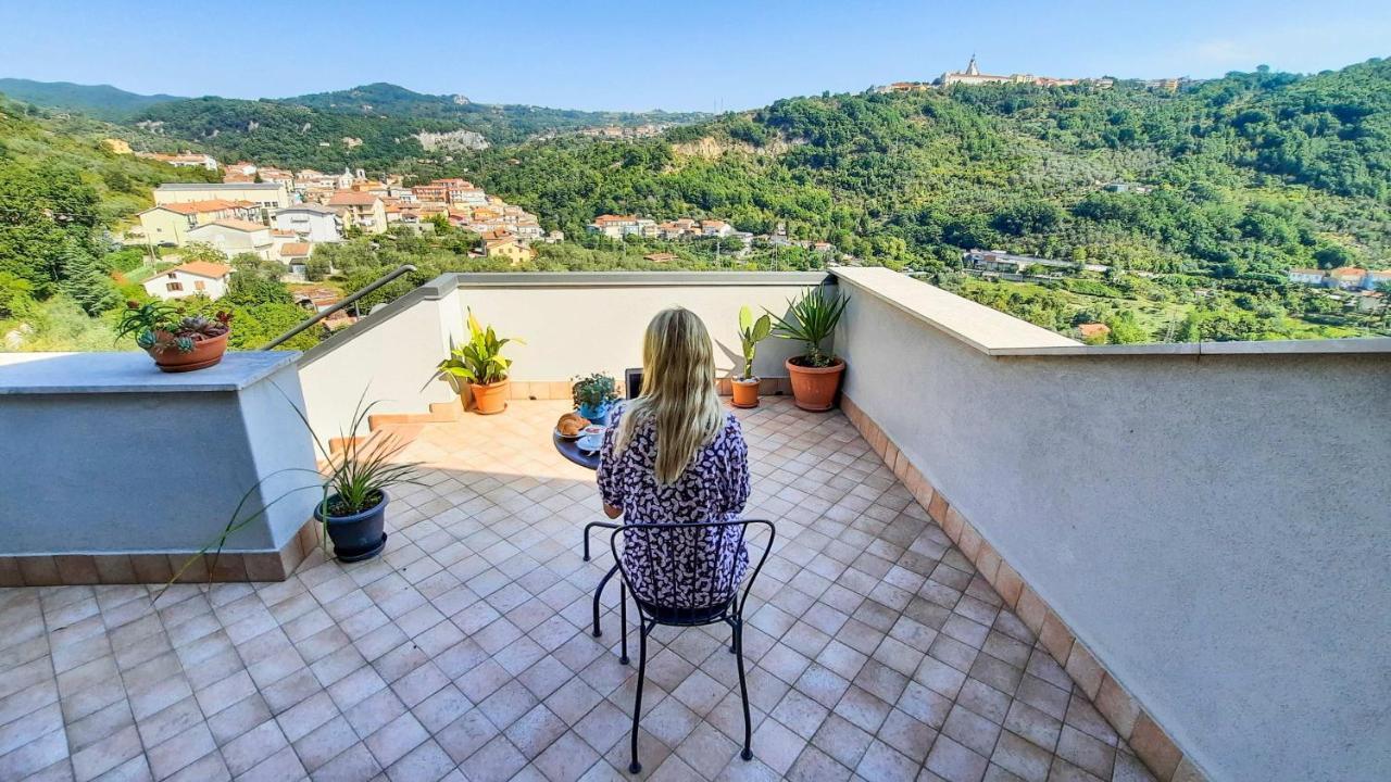 Casa Elisabetta Shortlets Apartment Caposele ภายนอก รูปภาพ